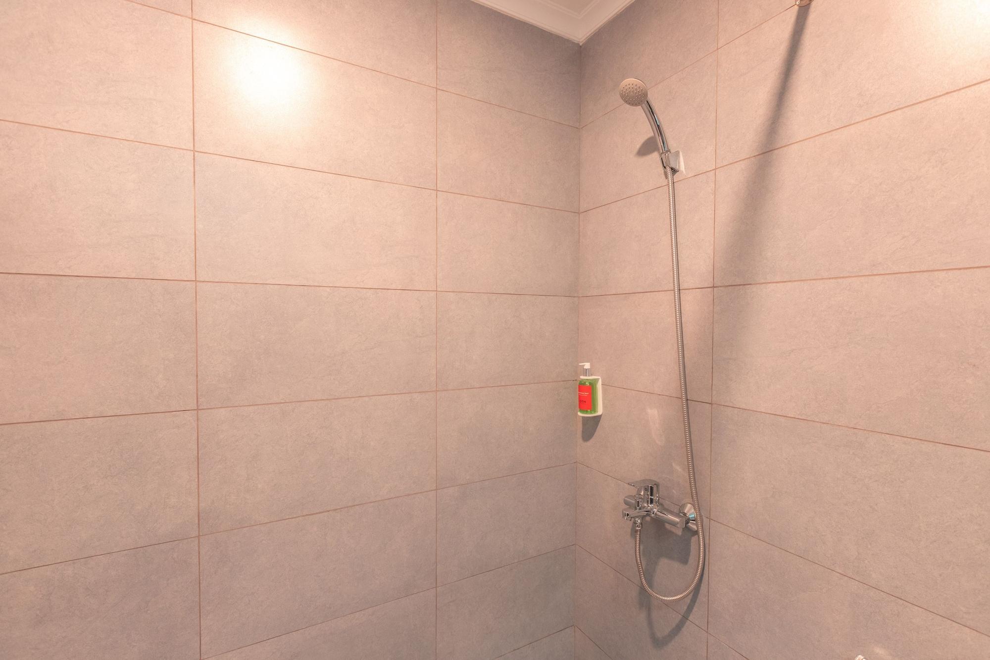 Super Oyo Townhouse 2 Hotel Gunung Sahari Τζακάρτα Εξωτερικό φωτογραφία
