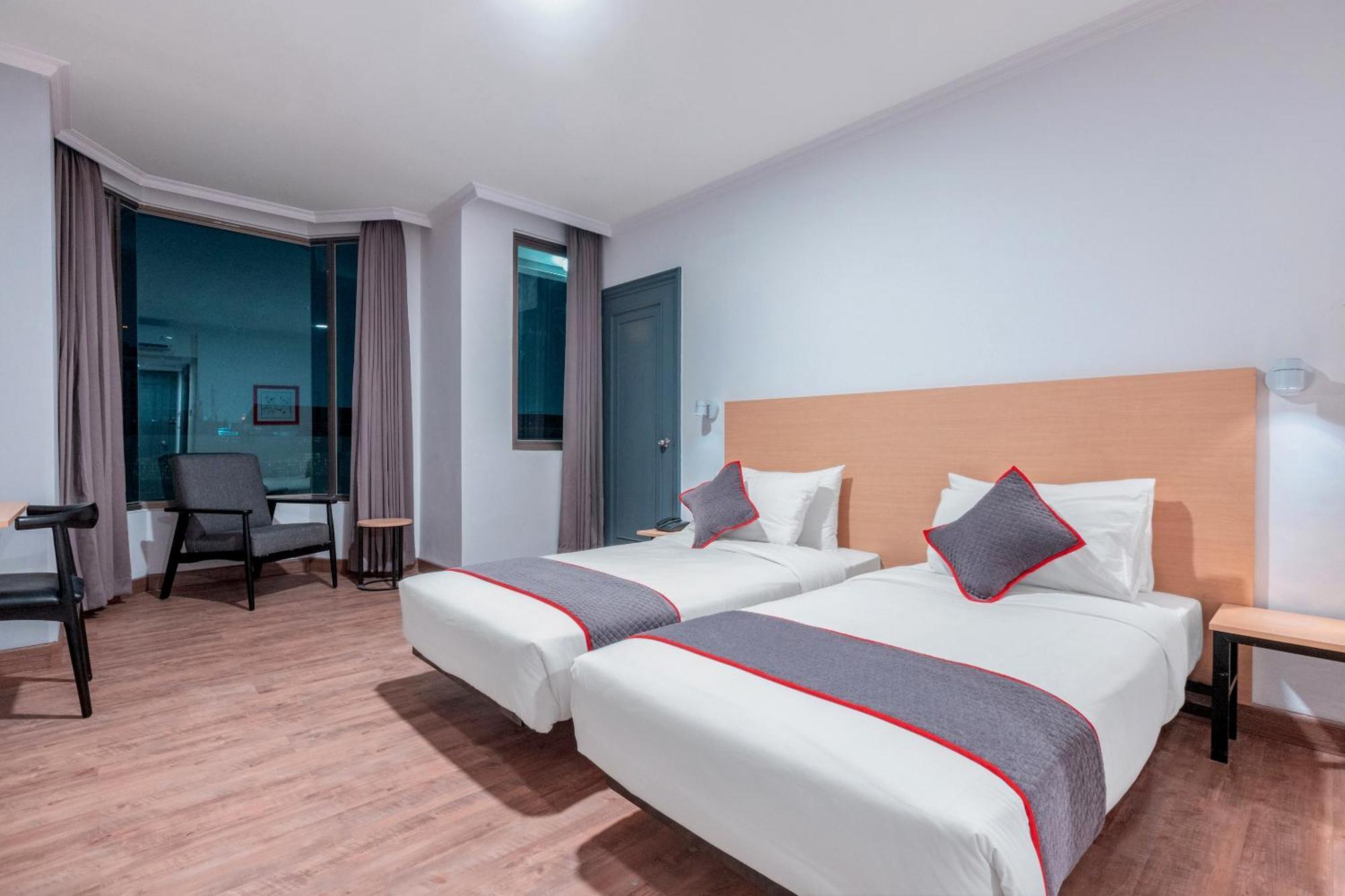 Super Oyo Townhouse 2 Hotel Gunung Sahari Τζακάρτα Εξωτερικό φωτογραφία