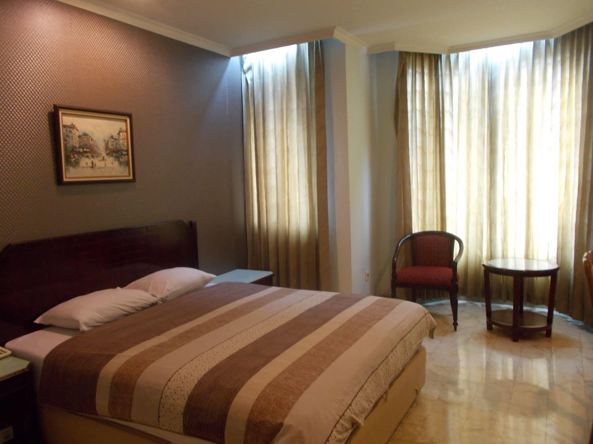 Super Oyo Townhouse 2 Hotel Gunung Sahari Τζακάρτα Εξωτερικό φωτογραφία