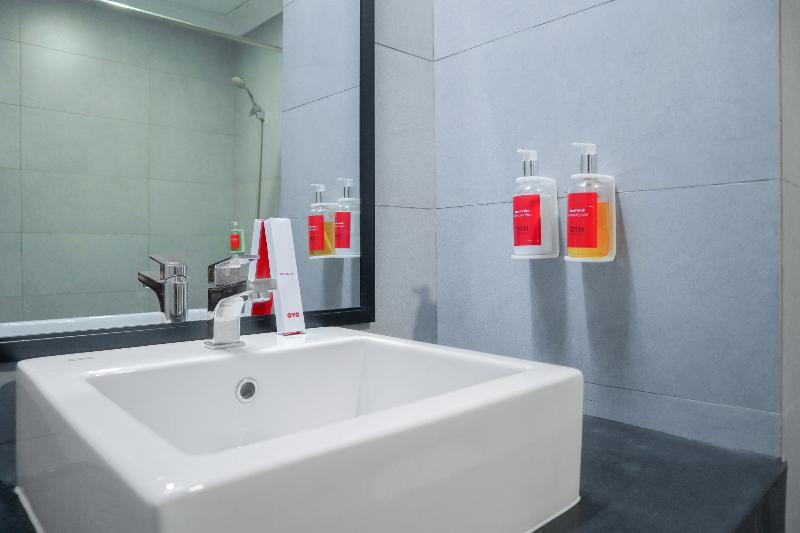 Super Oyo Townhouse 2 Hotel Gunung Sahari Τζακάρτα Εξωτερικό φωτογραφία